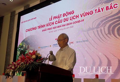 Phó Chủ tịch Thường trực Hiệp hội Du lịch Việt Nam Vũ Thế Bình phát biểu khai mạc